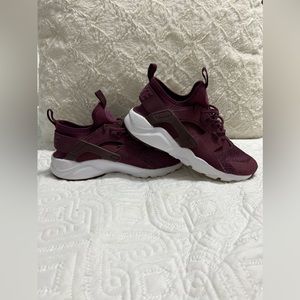 Nike Huarache Run Ultra SE PS “Bordeaux”